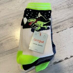 Cat & Jack Crew Socks Winter & Dinosaur 4 Pairs Shoe Size 3-10 NEW